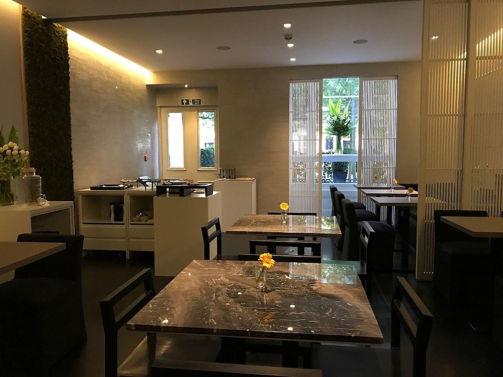 La West - Hyde Park Лондон